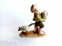 Φιγούρα Αγοριού με κανάτα και χήνα 1930