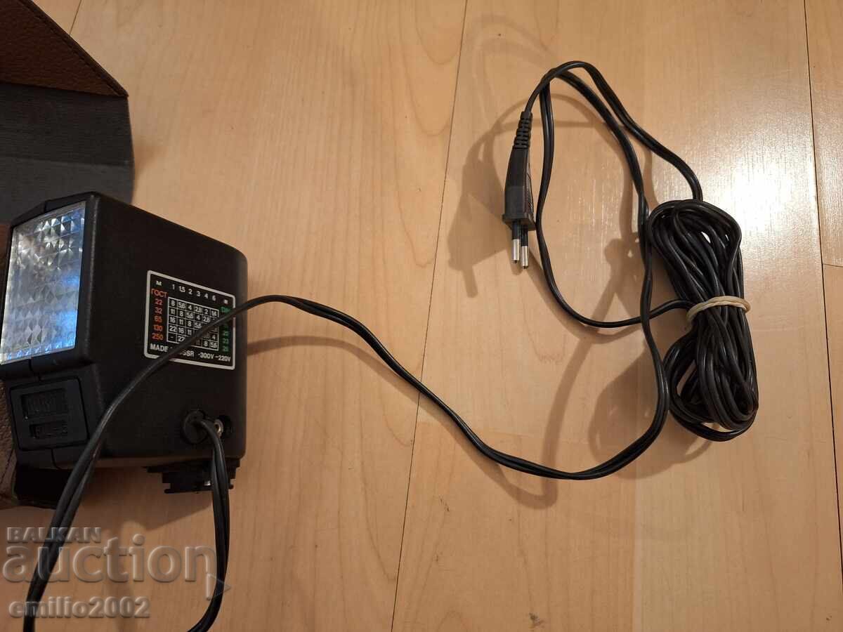 Φωτογραφικό φλας 220V ρετρό σοσιαλ - 5 Φωτογραφικό φλας 220V ρετρό σοσιαλ - 5