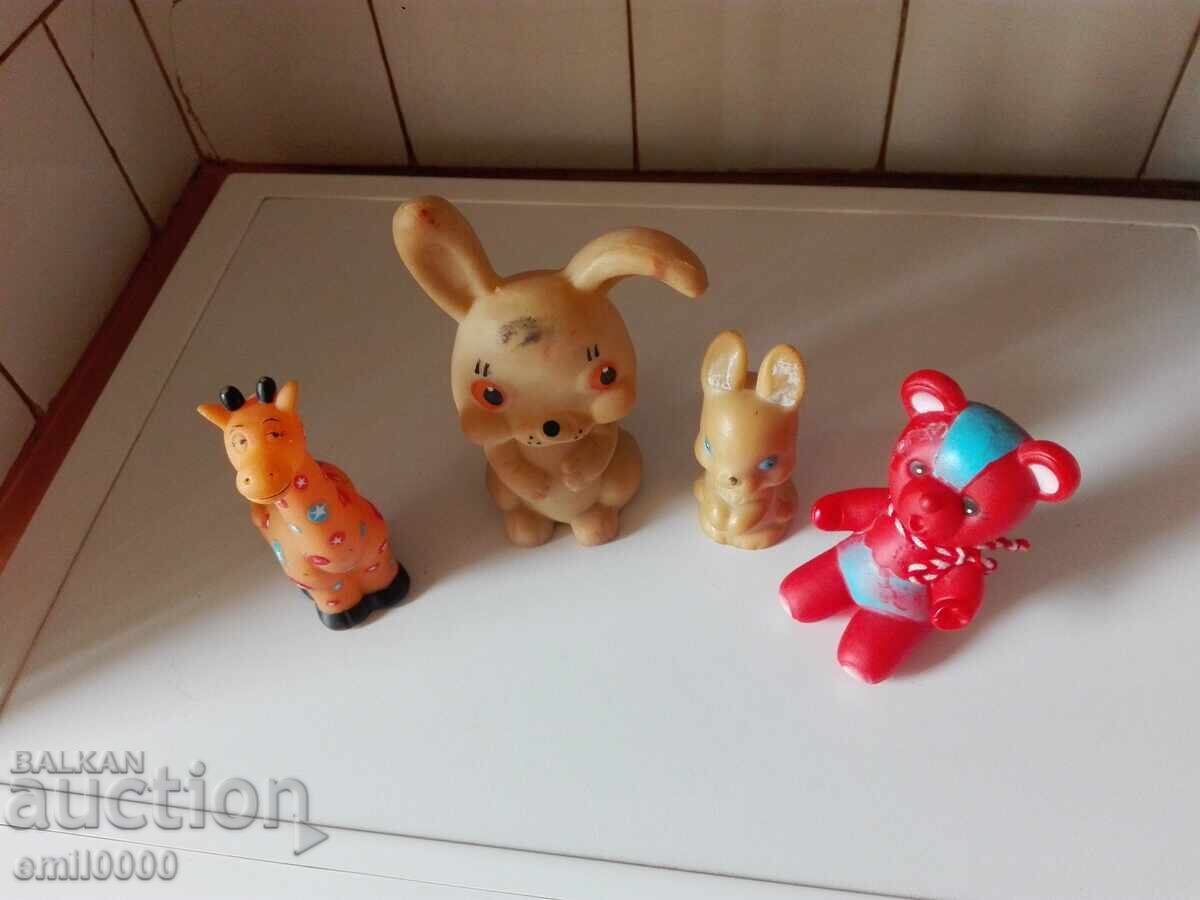 Гумени играчки. с цена 9.99 лв. | € 5.11 Гумени играчки. с цена 9.99 лв. | € 5.11