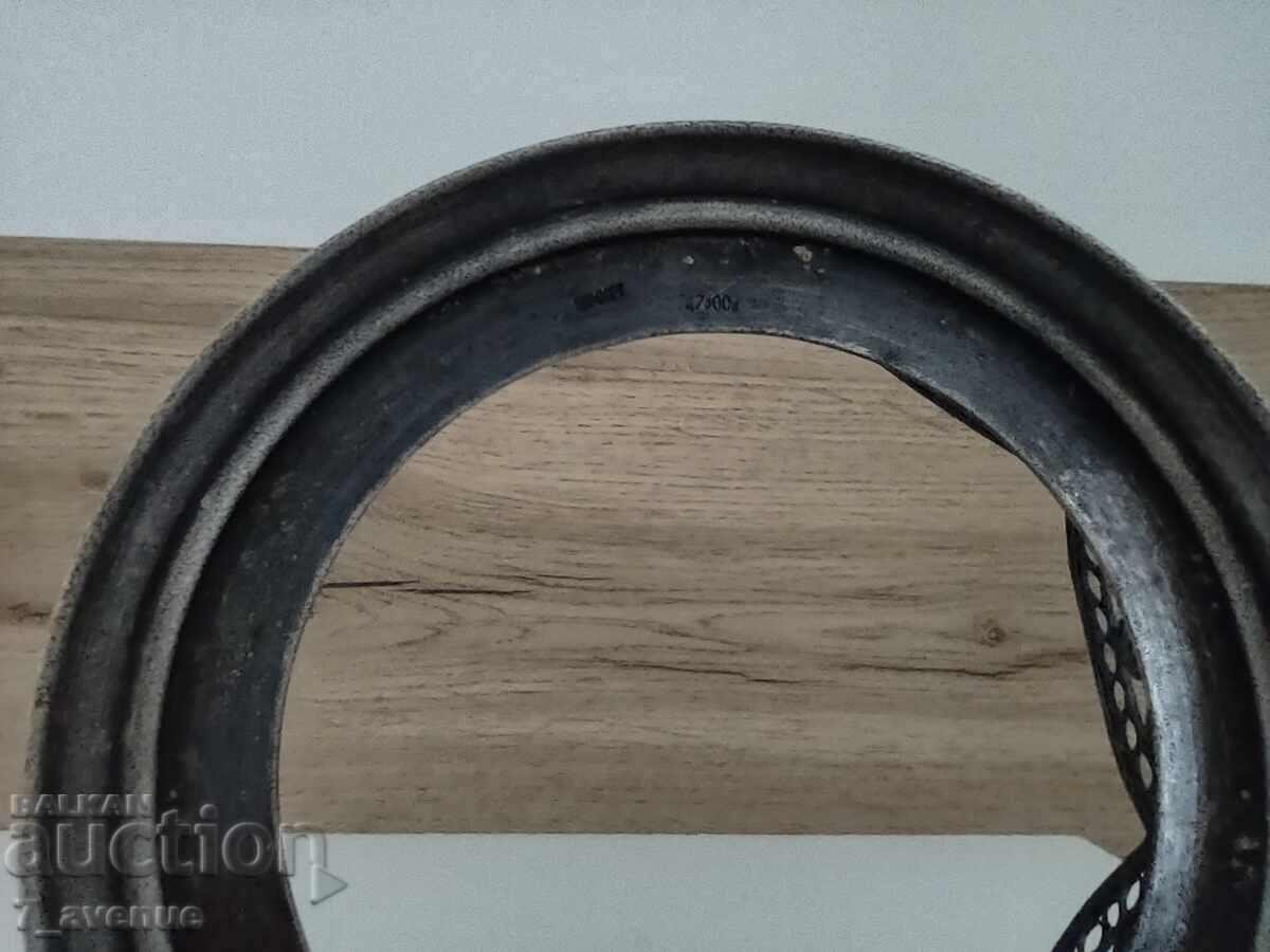 Livrarea Livrare filigranată pentru sticlă sovietică înainte de 1989, 6.04.25 Livrarea Livrare filigranată pentru sticlă sovietică înainte de 1989, 6.04.25