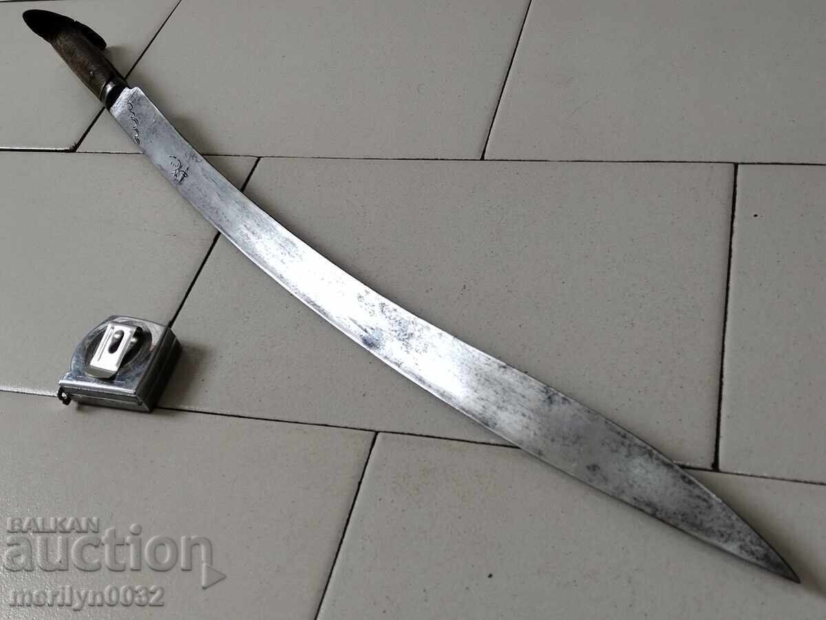 Iatagan turcesc datat, karakulak, cuțit mare cu mânere din corn Iatagan turcesc datat, karakulak, cuțit mare cu mânere din corn