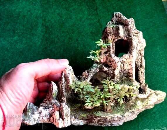 Декорация за аквариум с цена 65.00 лв. | € 33.23