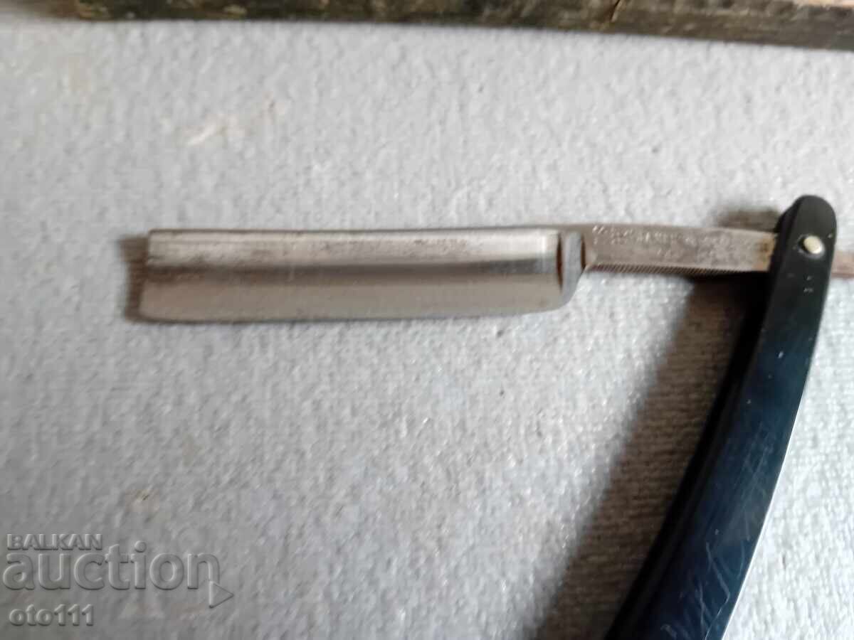 BĂRBER BĂTRÂN - SOLINGEN cu preț 30.00 BGN | € 15.34 BĂRBER BĂTRÂN - SOLINGEN cu preț 30.00 BGN | € 15.34