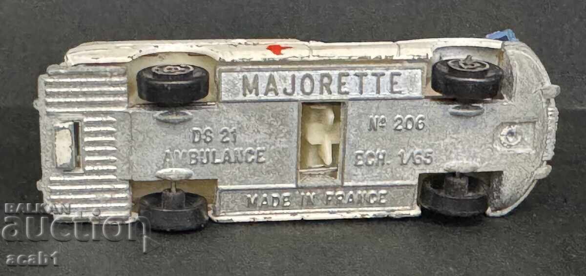 Доставка на Линейка Франция Majorette DS21 Доставка на Линейка Франция Majorette DS21