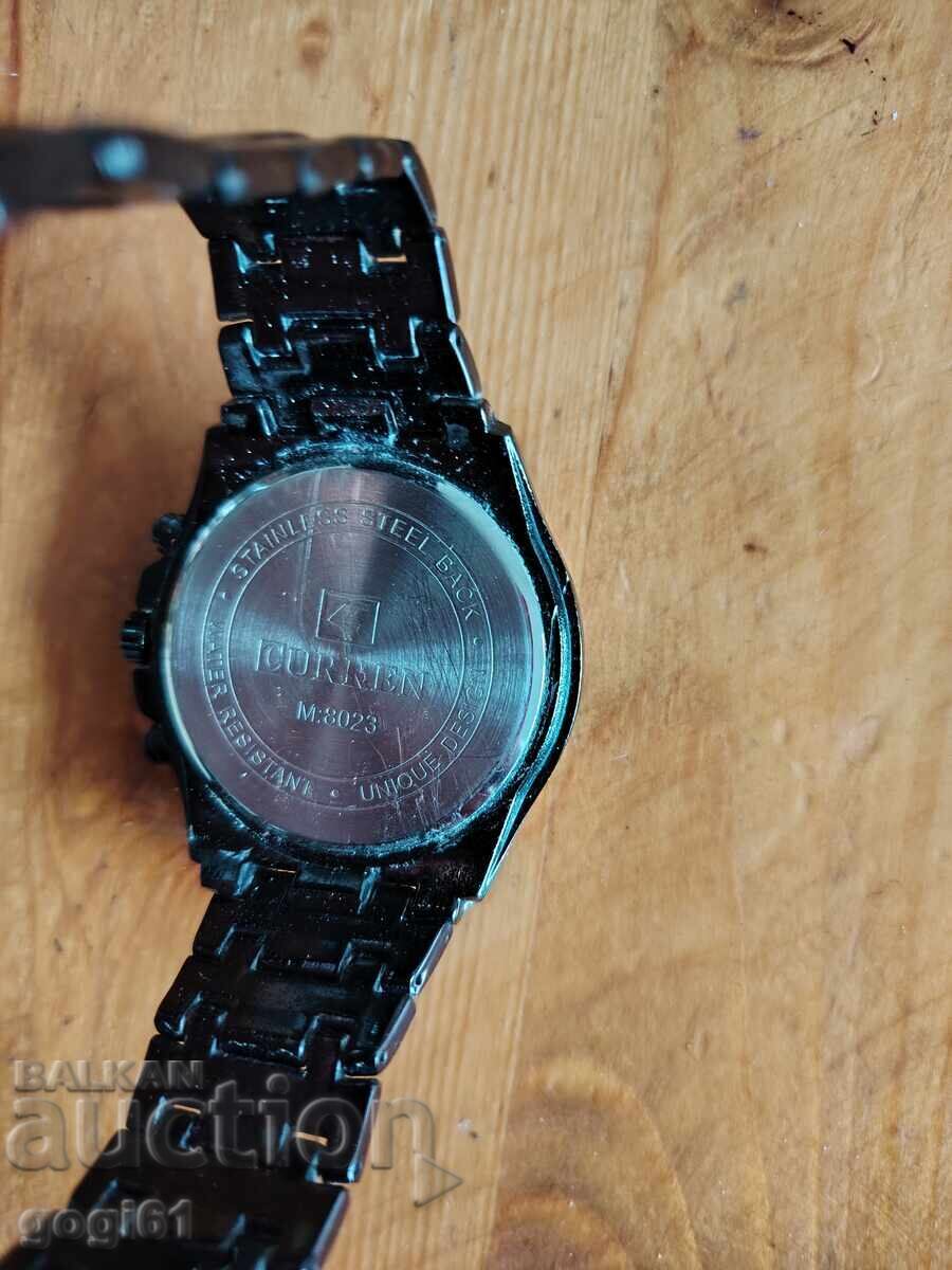 Delivery of Large Men's Quartz Watch Delivery of Large Men's Quartz Watch