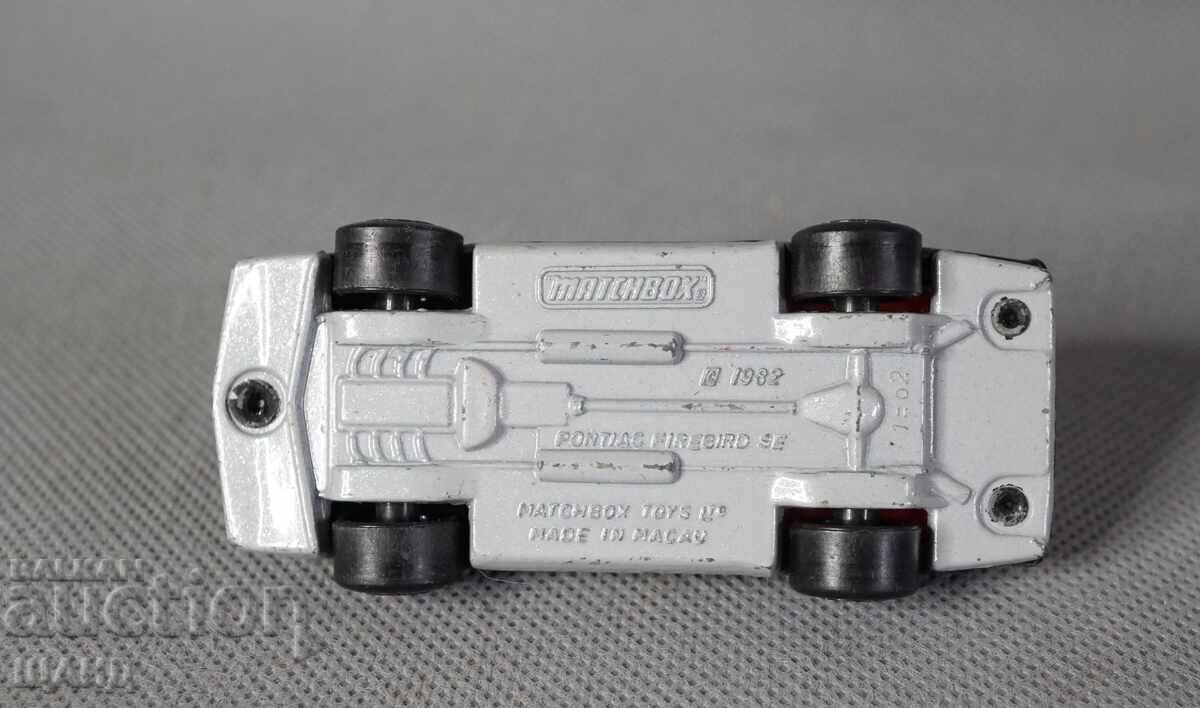 Доставка на Matchbox PONTIAC FIREBIRD метална играчка модел количка Доставка на Matchbox PONTIAC FIREBIRD метална играчка модел количка