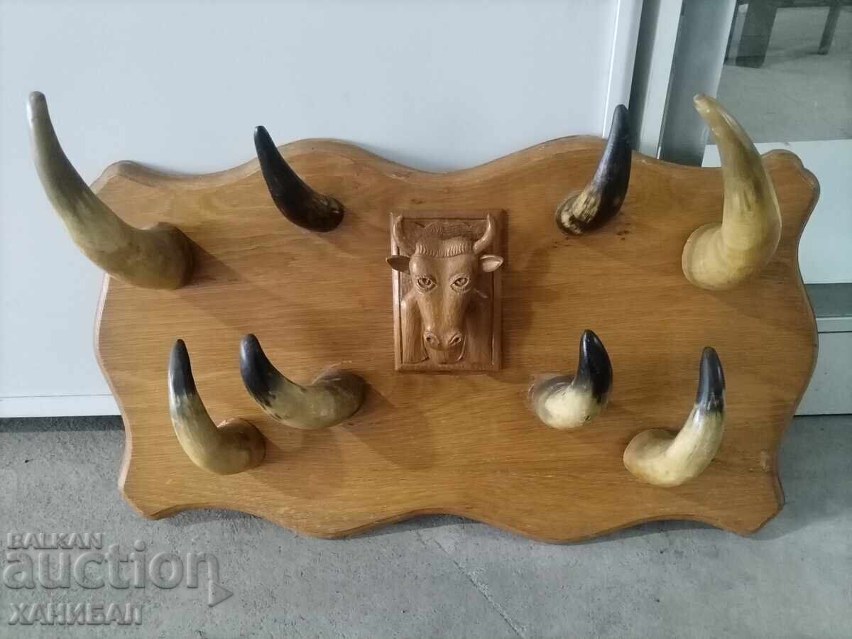 O UȘĂ DE AGĂȚAT FOARTE INTERESANTĂ DIN COARNE O UȘĂ DE AGĂȚAT FOARTE INTERESANTĂ DIN COARNE