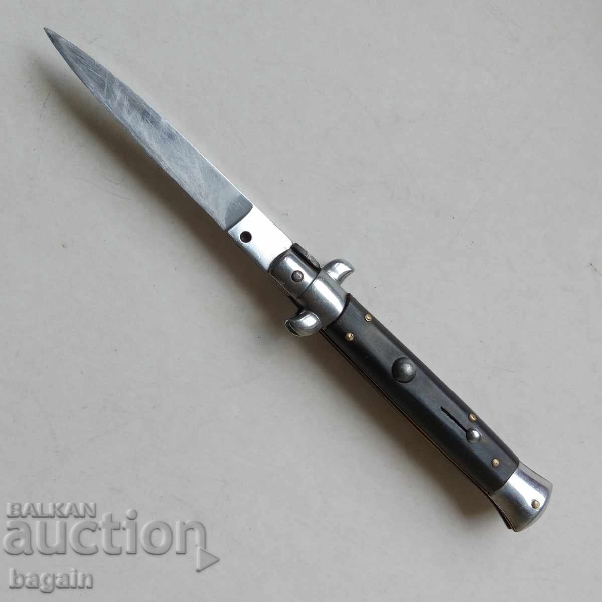 Stiletto. German automatic knife