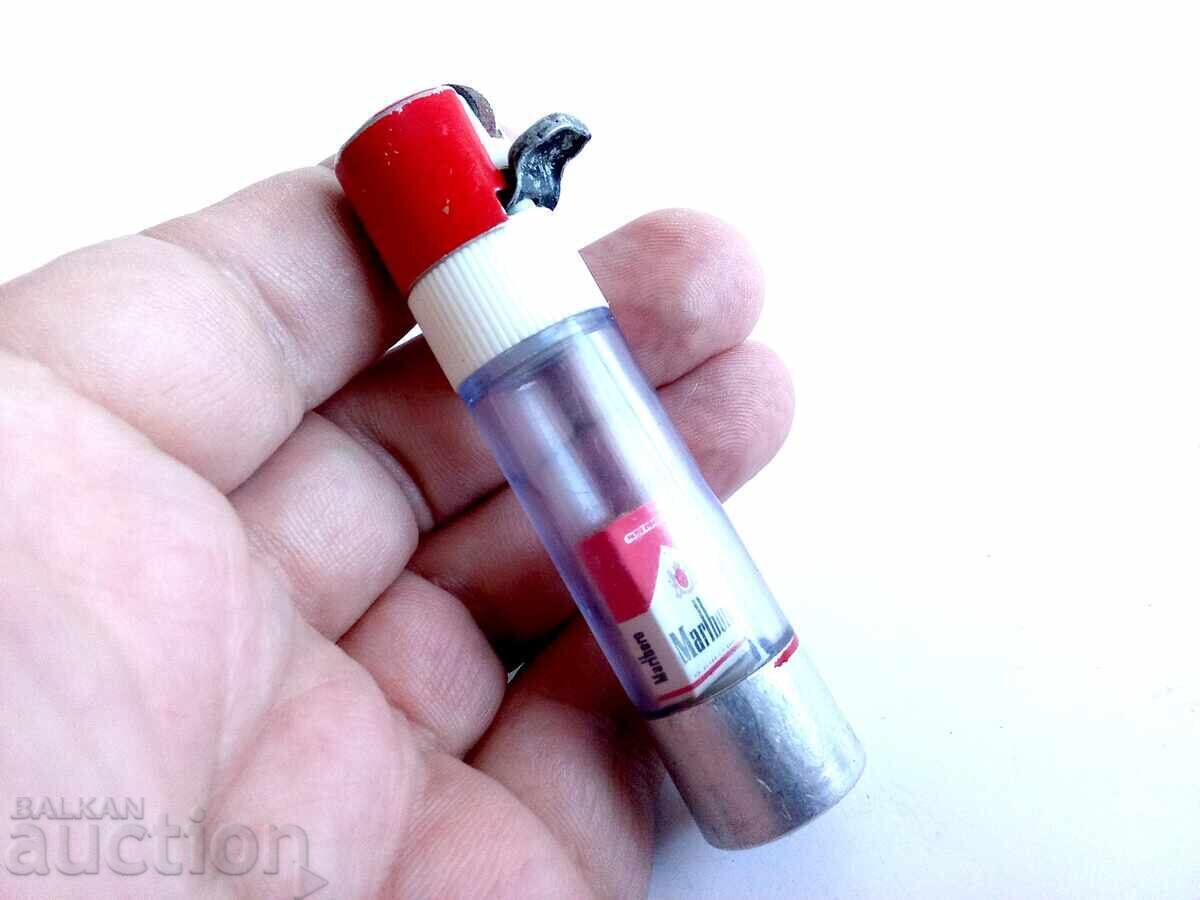 Παράδοση Αναπτήρας Vintage Philip Morris Marlboro με μίνι περιεχόμενο