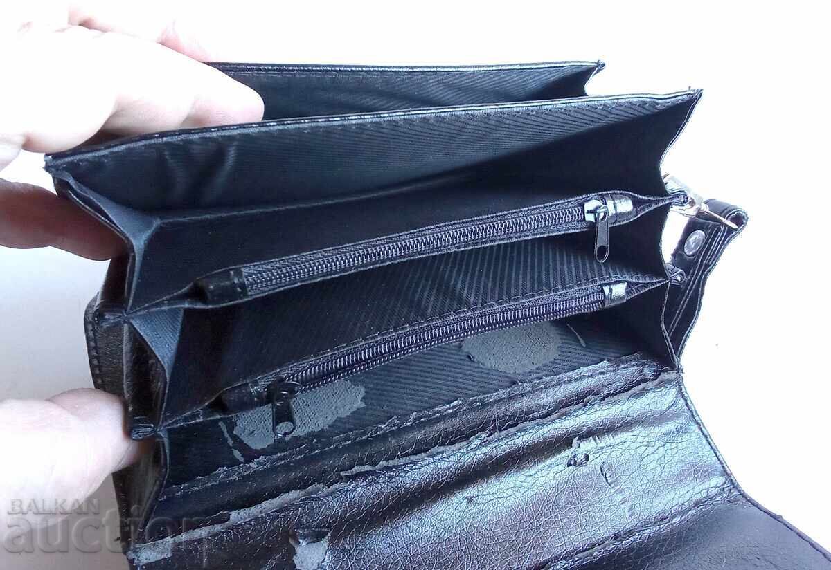 Livrarea Geantă de mână mică pentru bărbați, cu cheie