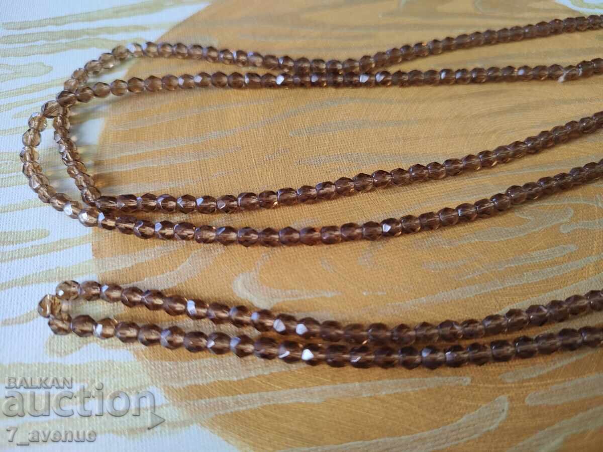 Delivery of Necklace, long, sparkling, about one meter, 70s, 8.04.2025 Delivery of Necklace, long, sparkling, about one meter, 70s, 8.04.2025