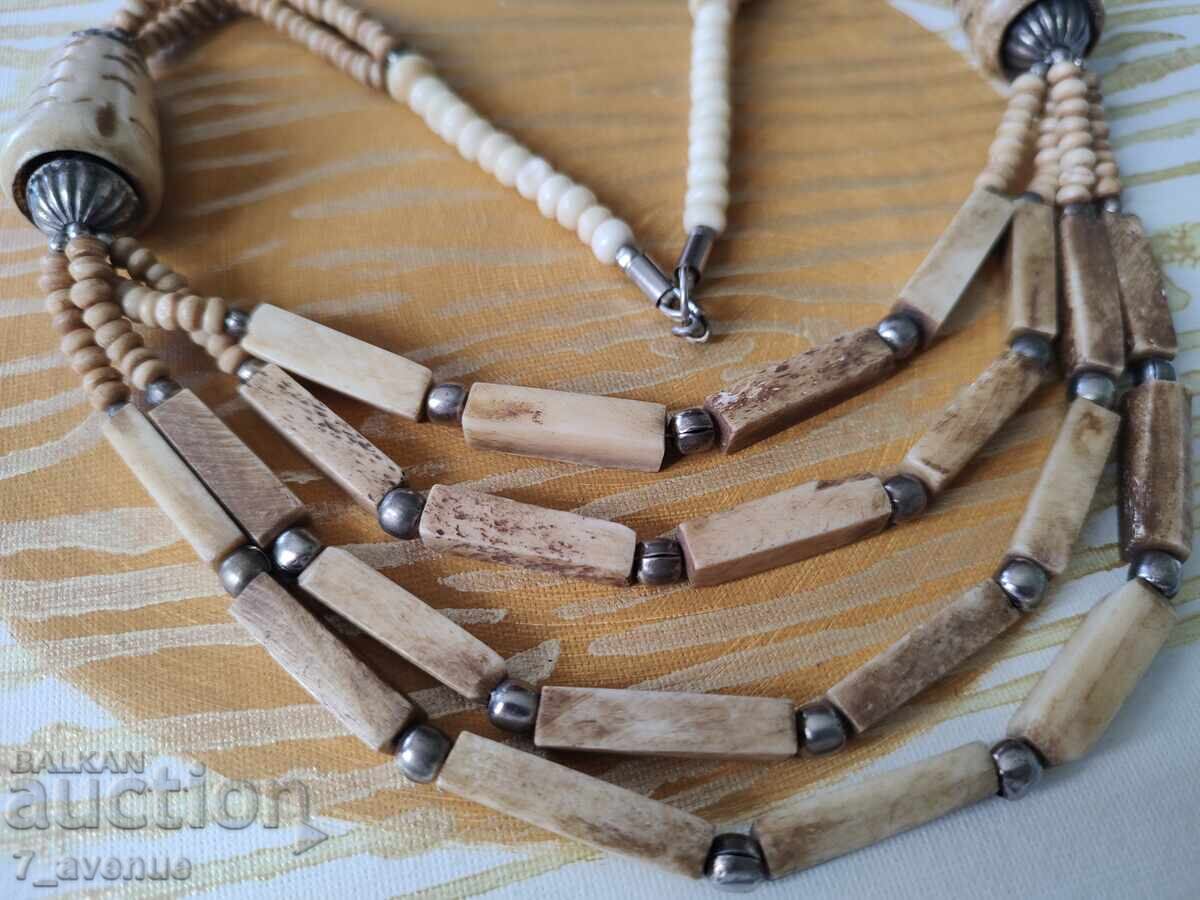 Necklace, very beautiful, feminine, costs 70s, 8.04.2025 with price 99.00 BGN | € 50.62 Necklace, very beautiful, feminine, costs 70s, 8.04.2025 with price 99.00 BGN | € 50.62