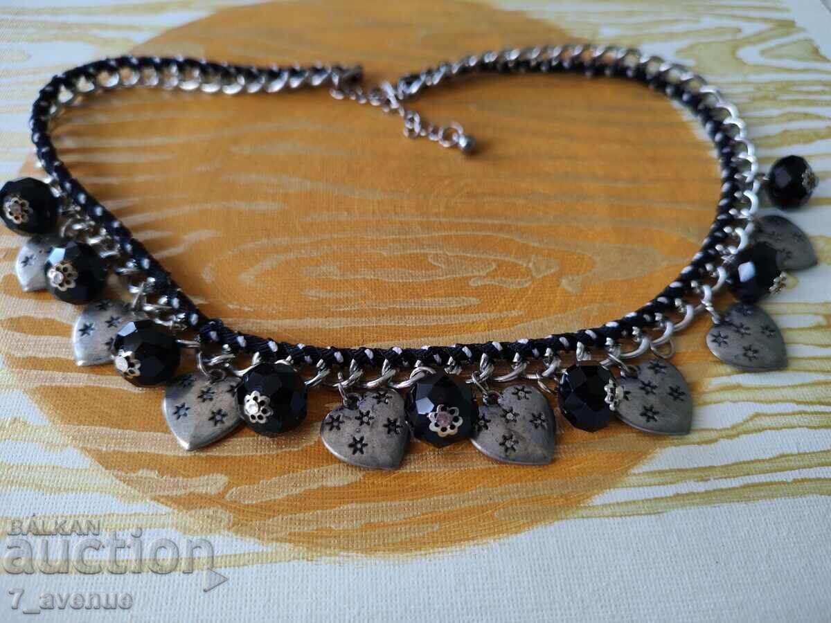 Necklace, with pendant 70s, 08.04.2025 with price 49.00 BGN | € 25.05 Necklace, with pendant 70s, 08.04.2025 with price 49.00 BGN | € 25.05