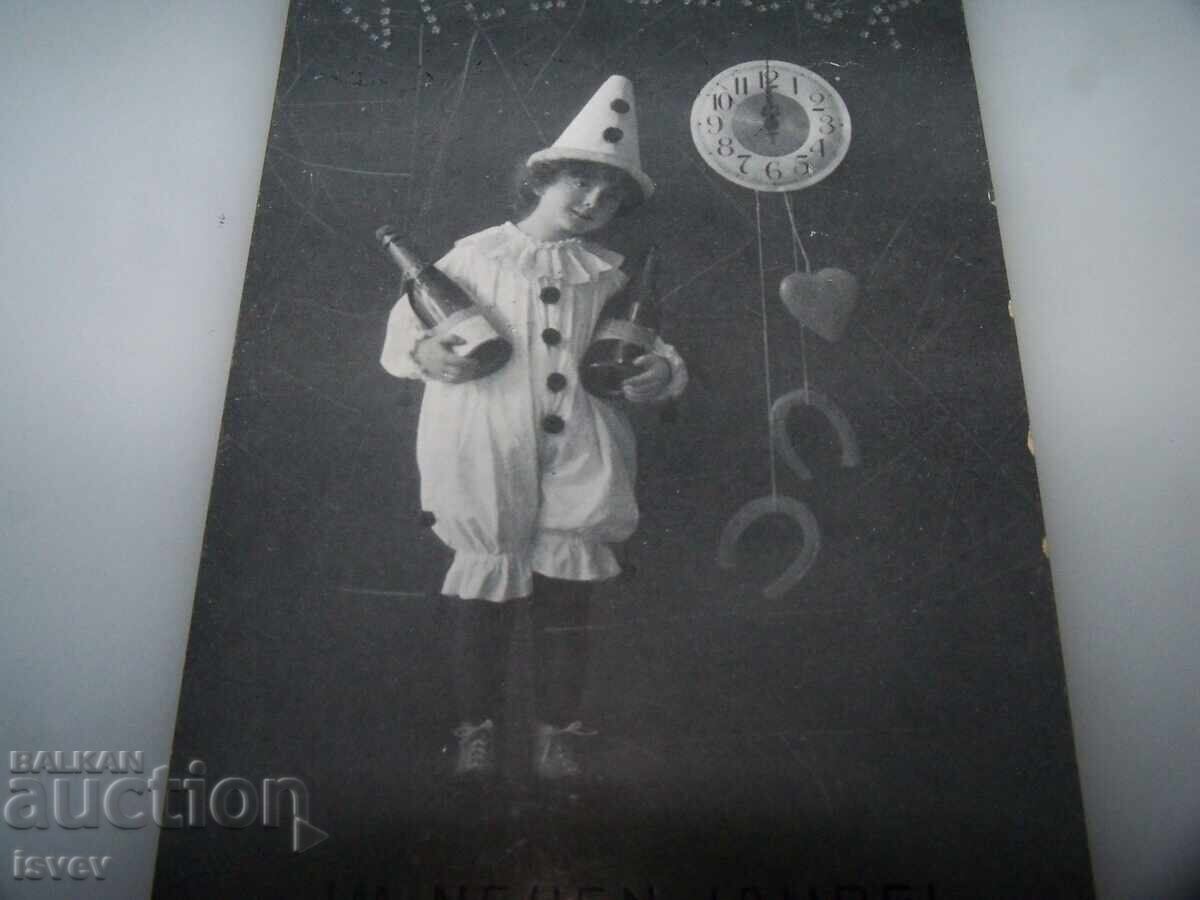 Vechiu cartolină poștală austriacă de Anul Nou din 1912 cu preț 10.00 BGN | € 5.11 Vechiu cartolină poștală austriacă de Anul Nou din 1912 cu preț 10.00 BGN | € 5.11