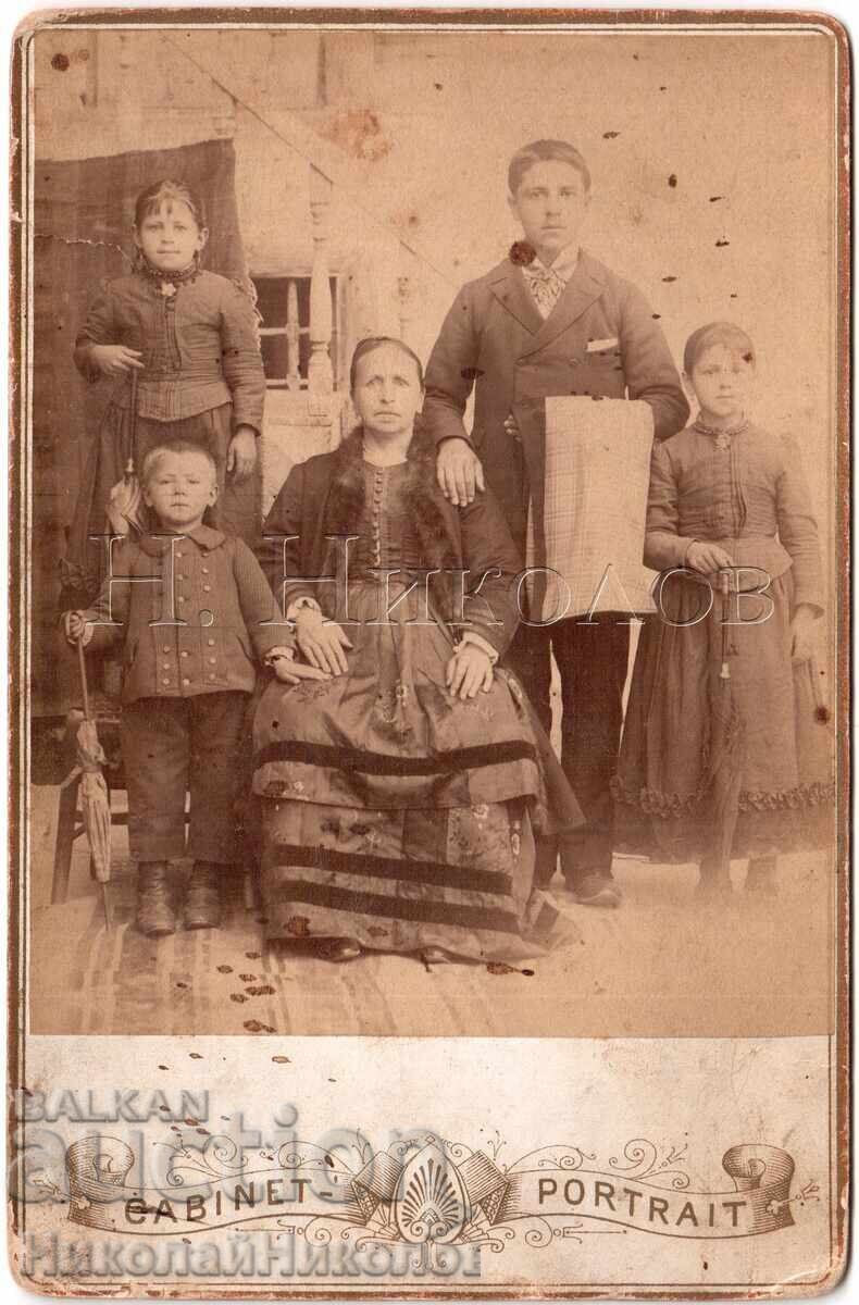 1893 OLD PHOTO CARD MACEDONIA PRILEP FAMILY D661
