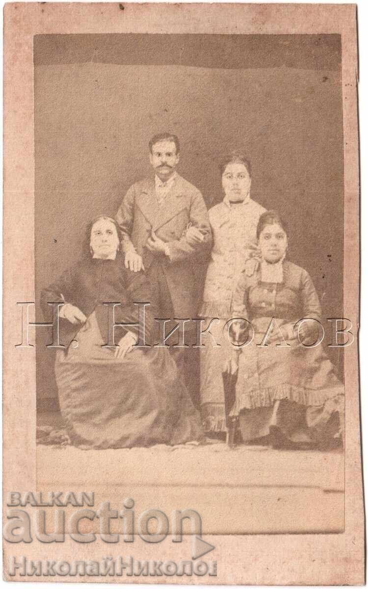 1879 SMALL OLD PHOTO CARD REVIVAL FAMILY D662