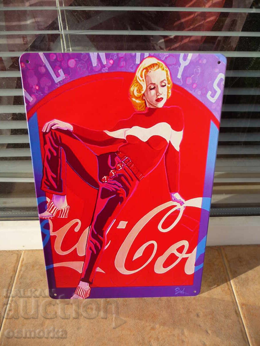 Метална табела Кока Кола Coca Cola червен панталон пуловер р Метална табела Кока Кола Coca Cola червен панталон пуловер р