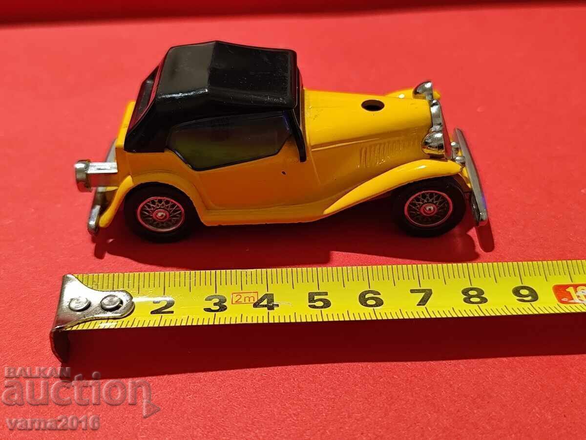 Винтидж Запалка TOYS MG PRESSED STEEL с цена 30.00 лв. | € 15.34 Винтидж Запалка TOYS MG PRESSED STEEL с цена 30.00 лв. | € 15.34