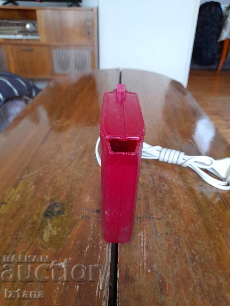 Delivery of Old electric kettle Quarter