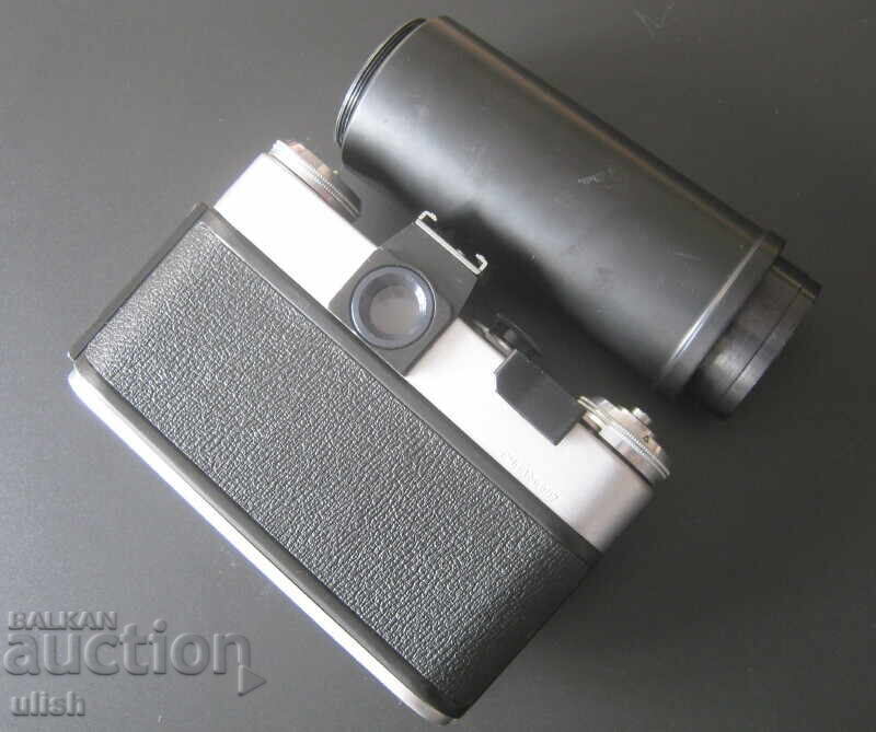 Δημοπρασία Παλιό σοβιετικό φωτογραφικό μηχάνημα Zenit E με προσαρτημένο μικροσκόπιο