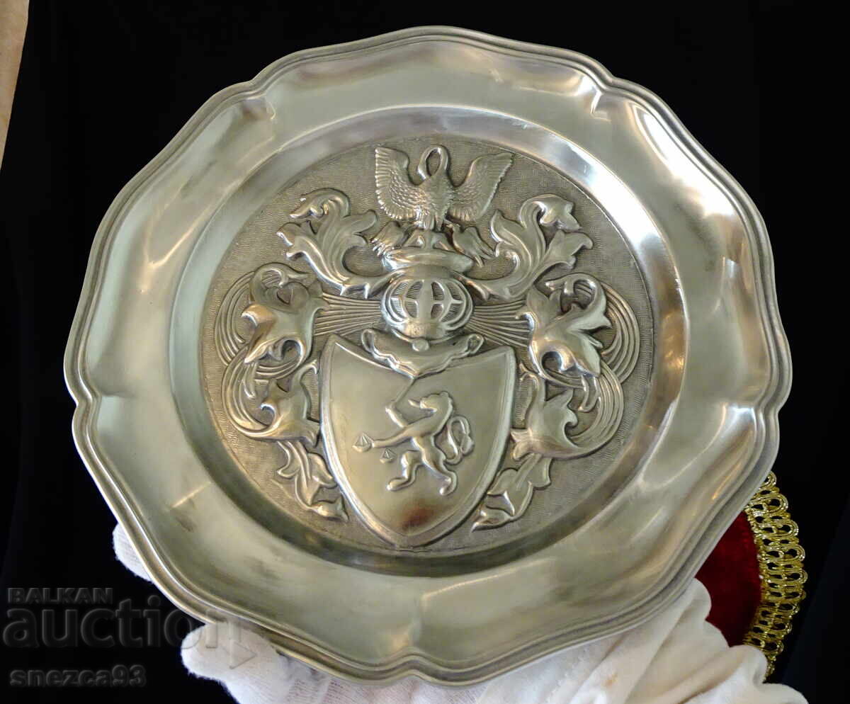 Аукцион Рицарско пано от калай за семейство,дом,калаена сватба. Аукцион Рицарско пано от калай за семейство,дом,калаена сватба.