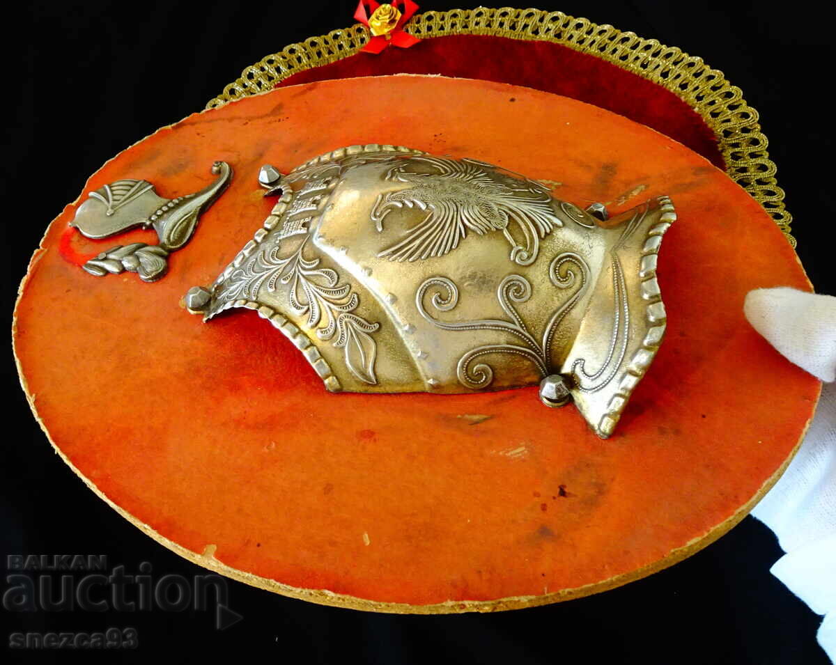 Delivery of Knight's panel with knight's armor Delivery of Knight's panel with knight's armor