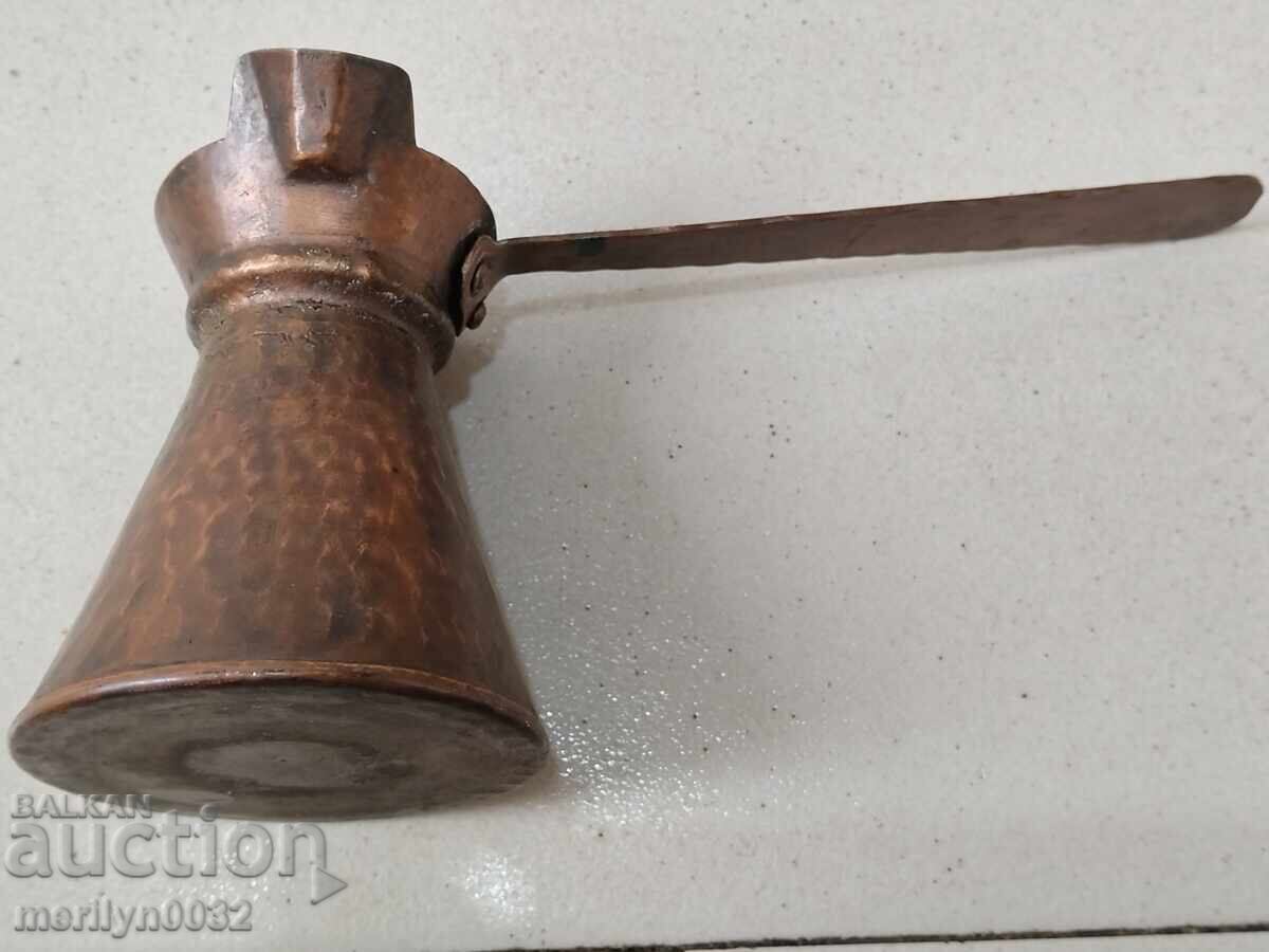 Δημοπρασία Παλιό κονσερβοποιημένο χάλκινο cezve, καφετιέρα, χάλκινο, χάλκινο δοχείο