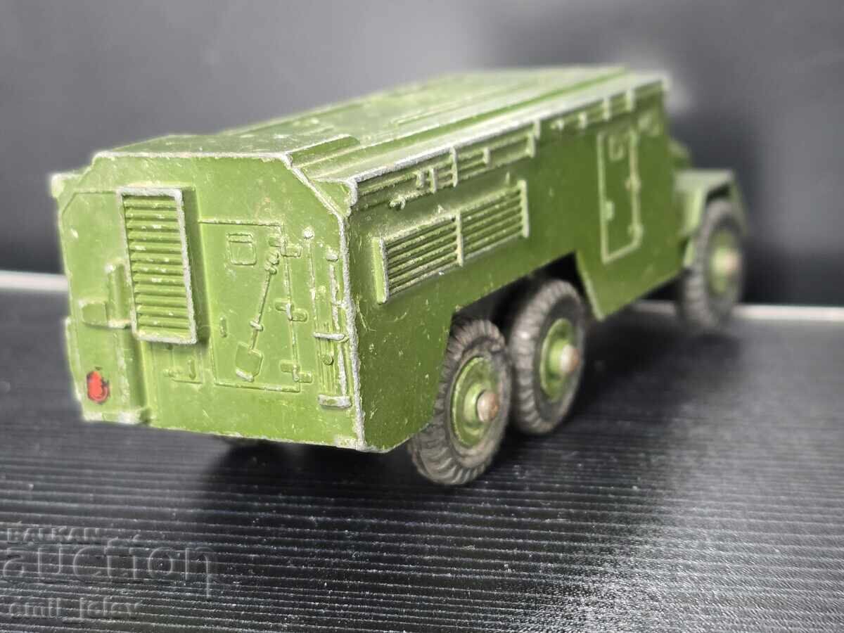 Livrarea Jucării Dinky reducere - Vehicul de comandă blindat Livrarea Jucării Dinky reducere - Vehicul de comandă blindat