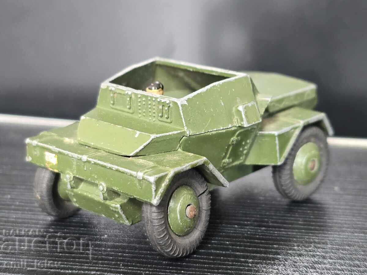 Licitație Jucării Dinky Military - Nr. 673 SCOUT CAR CU ȘOFER Licitație Jucării Dinky Military - Nr. 673 SCOUT CAR CU ȘOFER