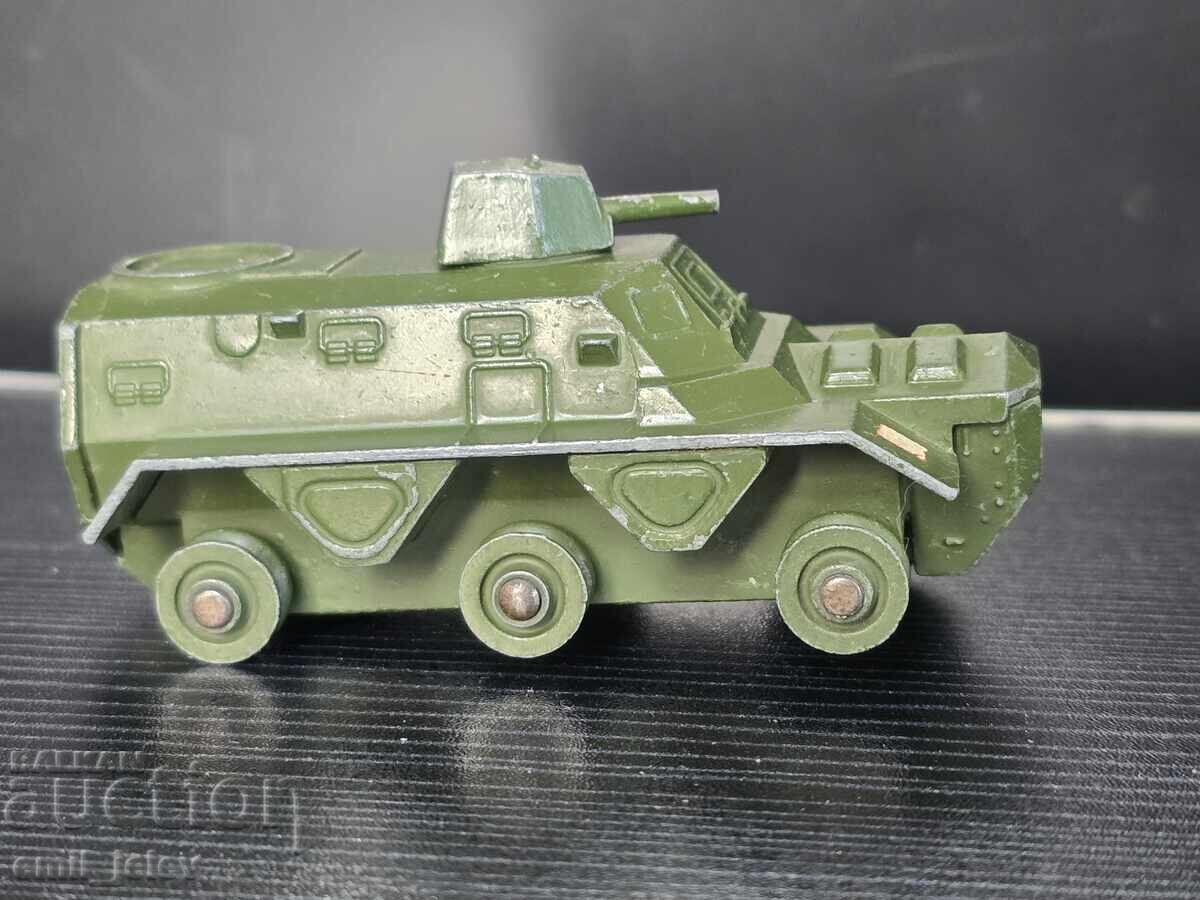 Jucării Dinky Military No-676 Transportor Blindat de Trupe cu preț 20.00 BGN | € 10.23 Jucării Dinky Military No-676 Transportor Blindat de Trupe cu preț 20.00 BGN | € 10.23