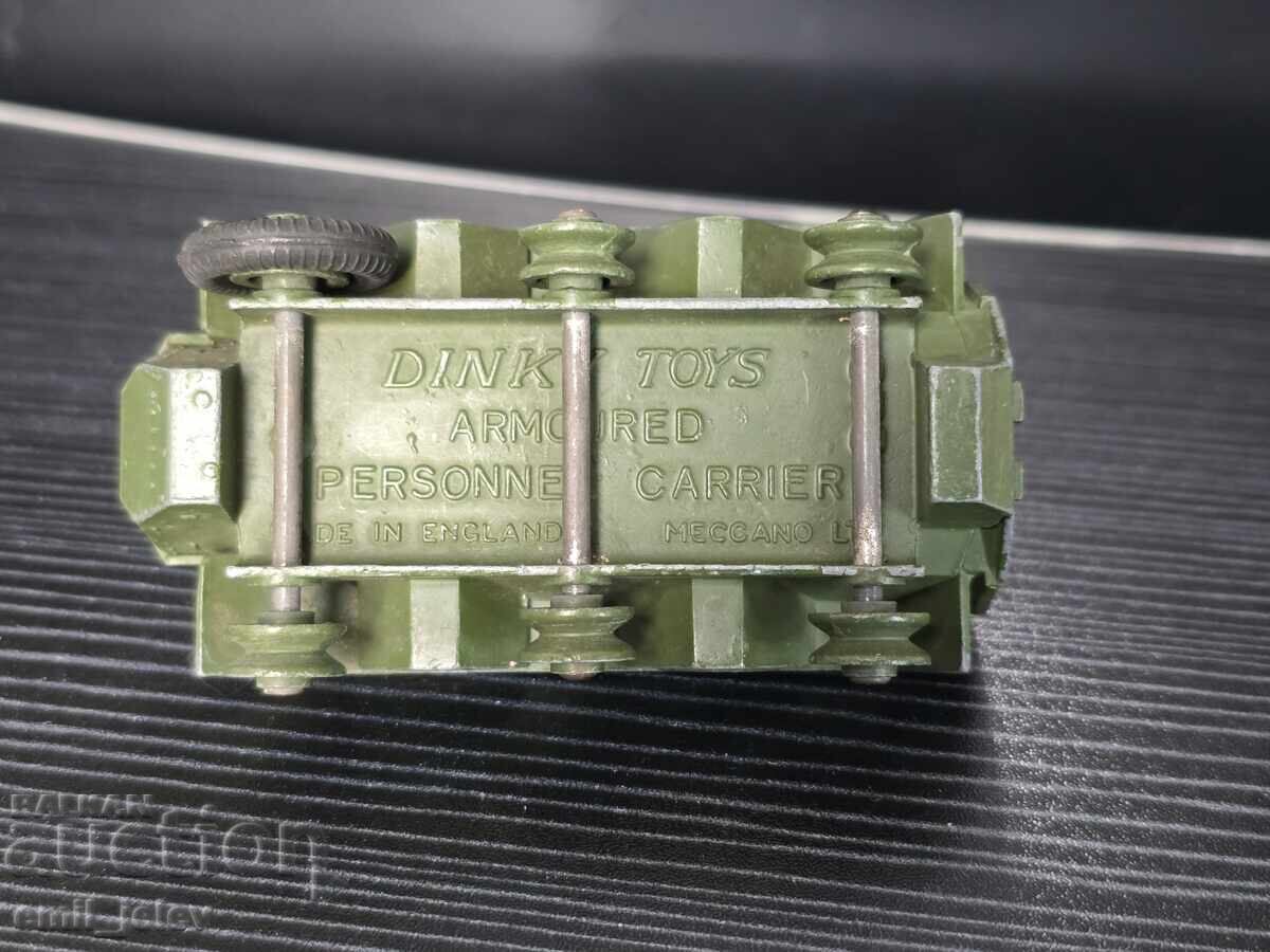 Jucării Dinky Military No-676 Transportor Blindat de Trupe - 6 Jucării Dinky Military No-676 Transportor Blindat de Trupe - 6