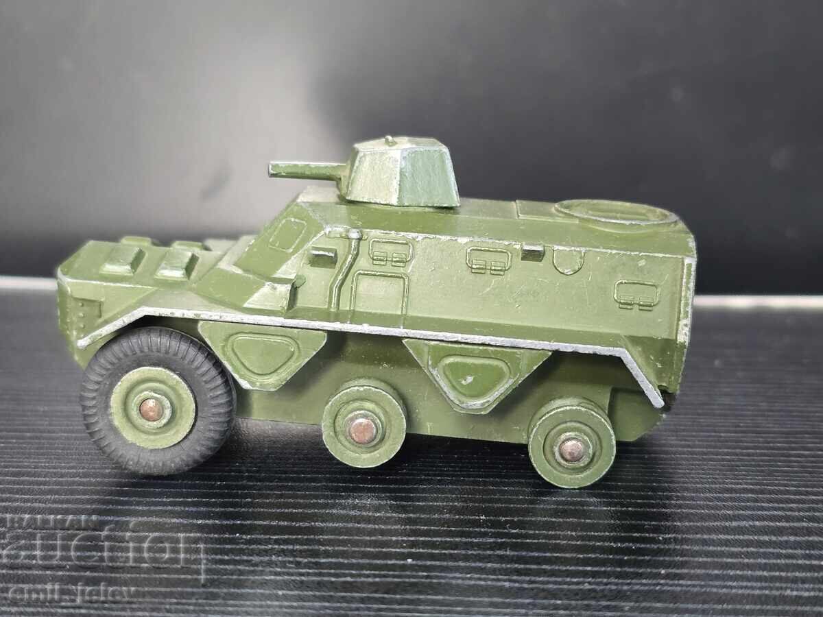 Jucării Dinky Military No-676 Transportor Blindat de Trupe Jucării Dinky Military No-676 Transportor Blindat de Trupe