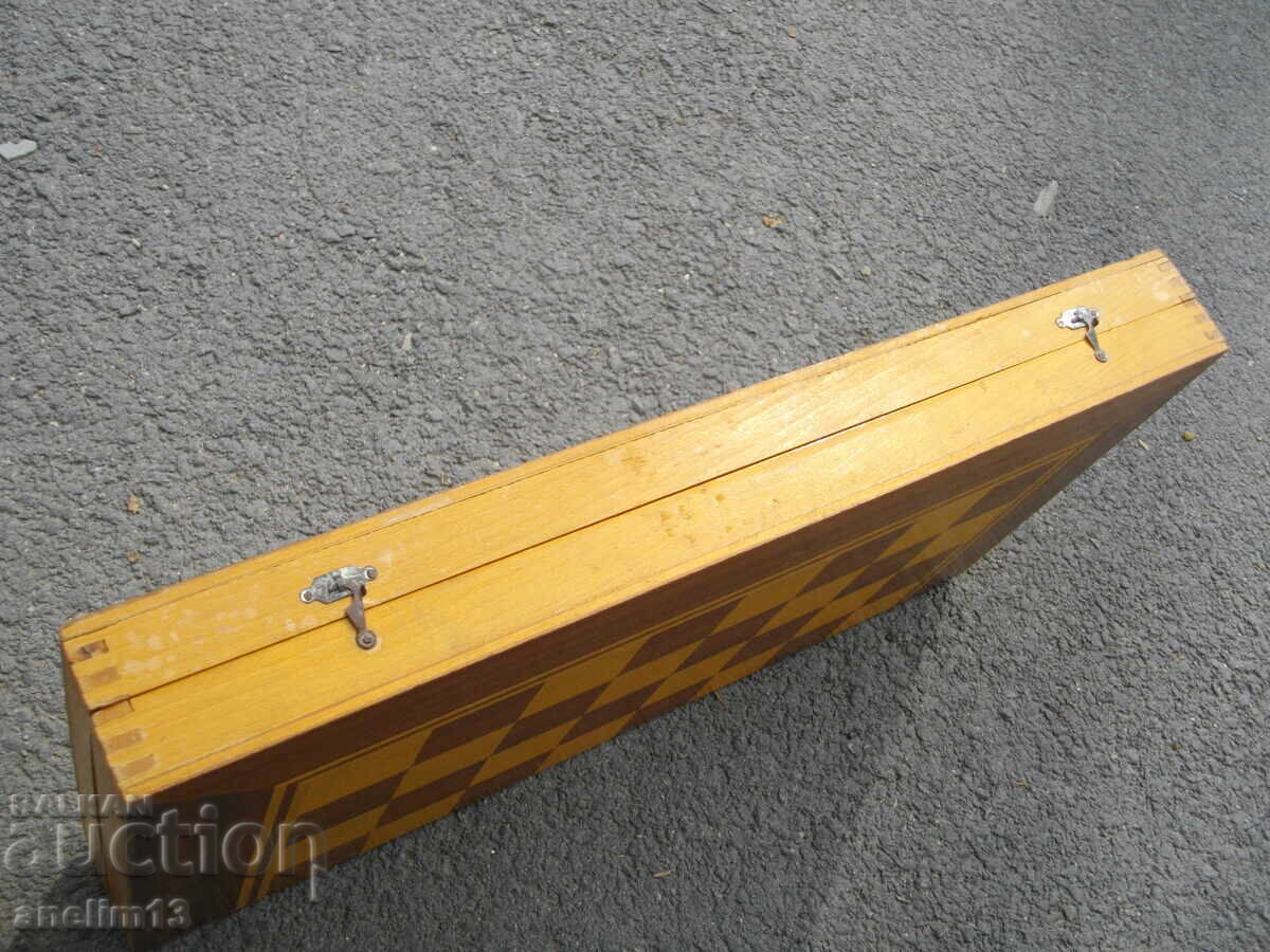 TABLĂ SOCIALĂ PENTRU JOC - 5 TABLĂ SOCIALĂ PENTRU JOC - 5