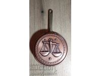 Πανό χάλκινο για γνώστες (or: Πανό χάλκινο για συλλέκτες)