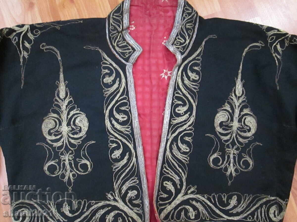 Licitație Vesta de costum din secolul al XIX-lea, cu fir auriu și argintiu