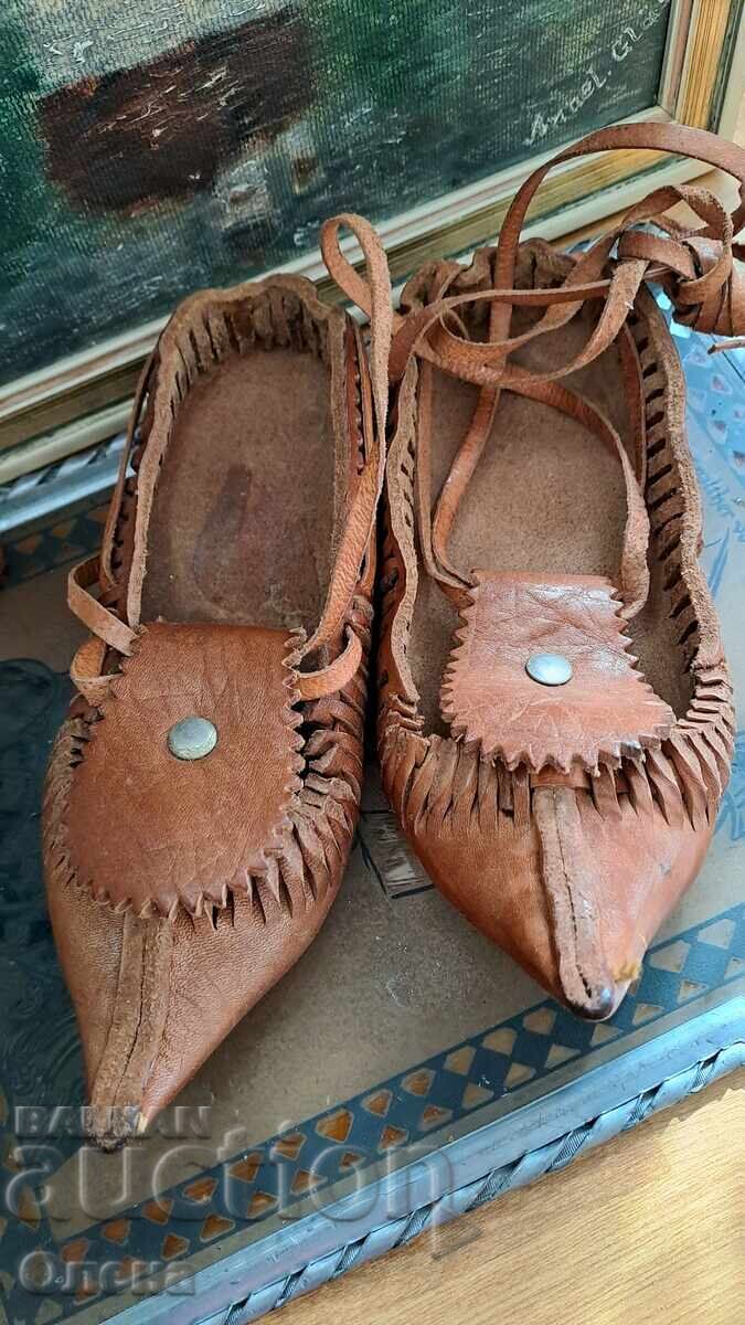 Vintage διακοσμητικά τσαρούχια από φυσικό δέρμα