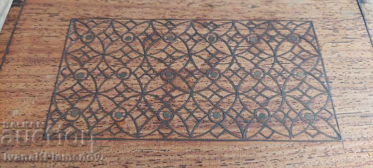 Solid wooden box for connoisseurs, excellent with price 30.00 BGN | € 15.34