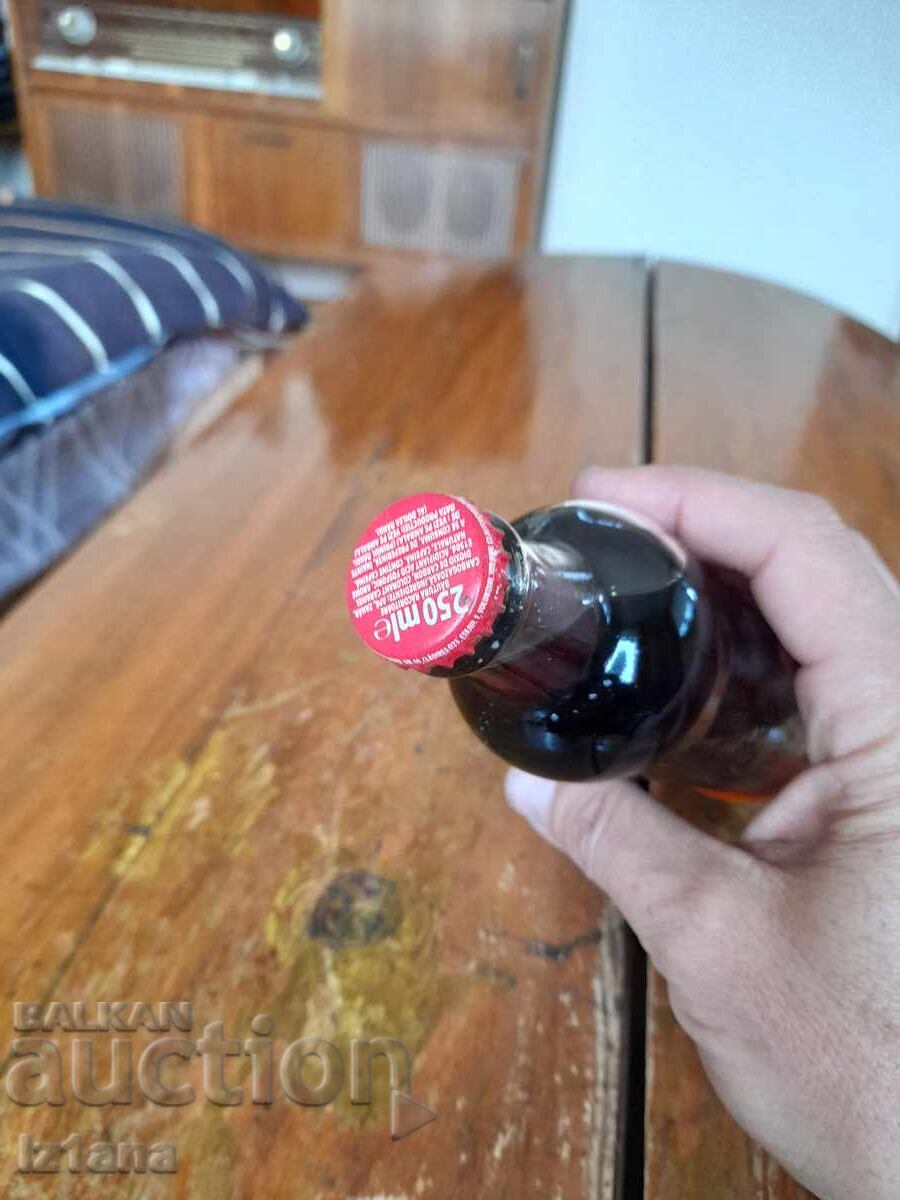 Auction An old bottle of Coca Cola, Coca Cola Auction An old bottle of Coca Cola, Coca Cola