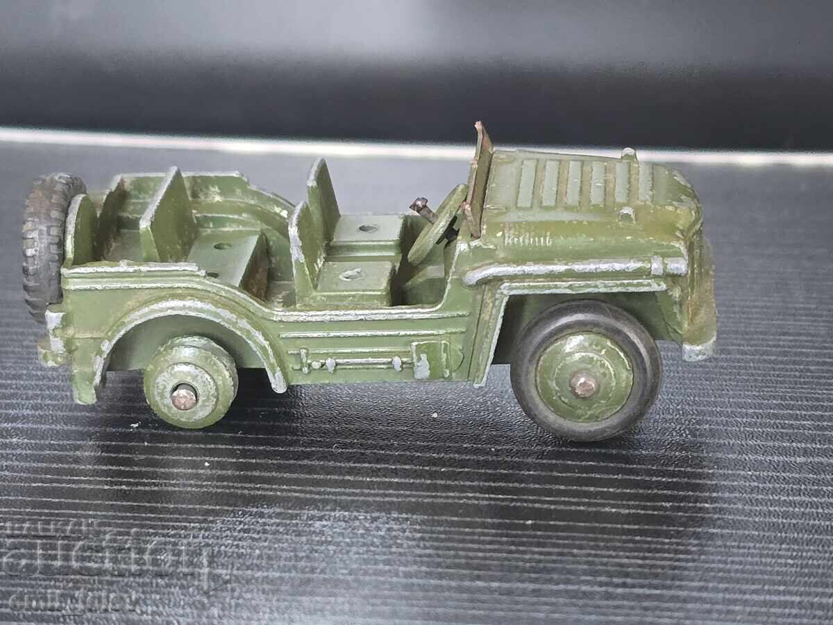 Dinky toys Military No-674 - Austin Champ Army Jeep с цена 15.00 лв. | € 7.67 Dinky toys Military No-674 - Austin Champ Army Jeep с цена 15.00 лв. | € 7.67