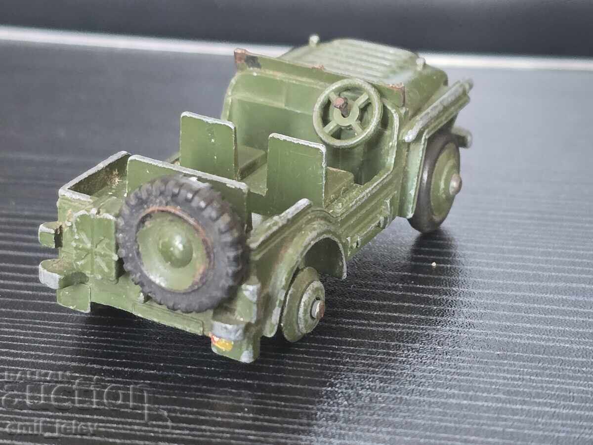 Доставка на Dinky toys Military No-674 - Austin Champ Army Jeep Доставка на Dinky toys Military No-674 - Austin Champ Army Jeep