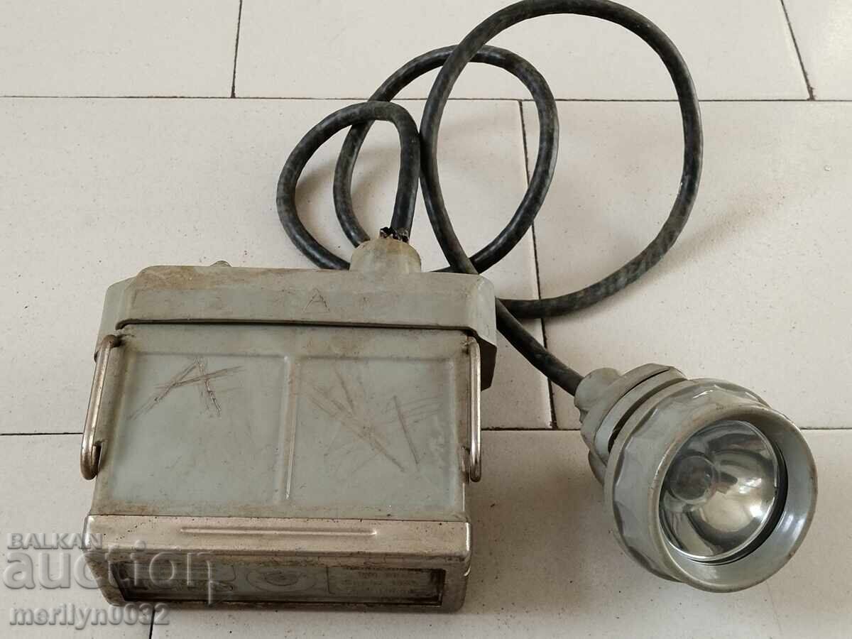 Mining lamp with GDR DDR battery with price 55.00 BGN | € 28.12 Mining lamp with GDR DDR battery with price 55.00 BGN | € 28.12