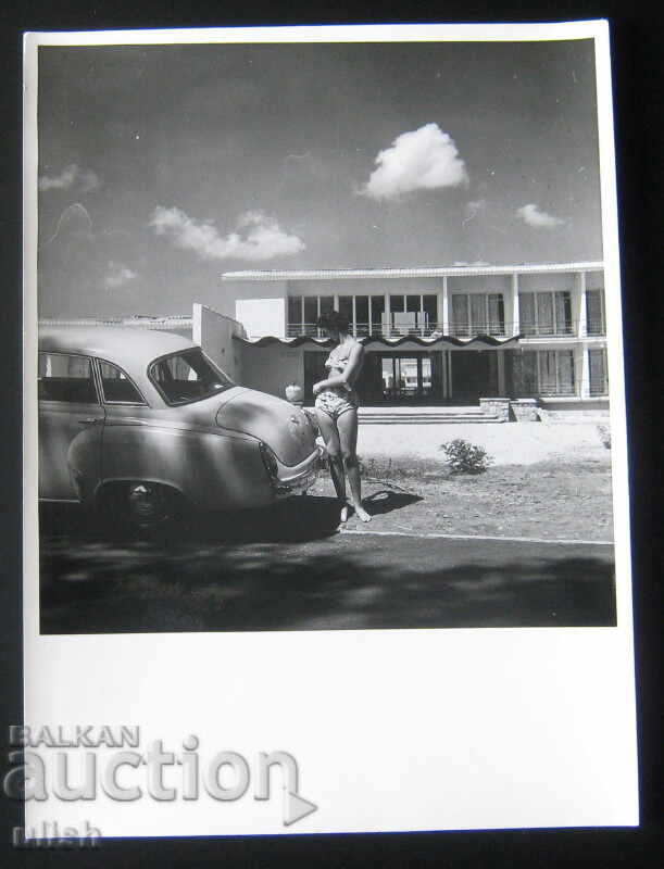 Παλιά φωτογραφία art ερωτική φωτογραφία θαλάσσιο ξενοδοχείο αυτοκίνητο Παλιά φωτογραφία art ερωτική φωτογραφία θαλάσσιο ξενοδοχείο αυτοκίνητο