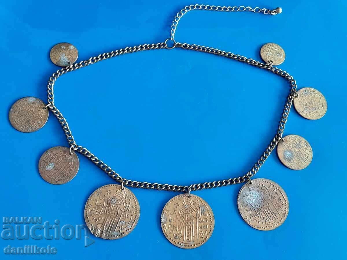 Licitație *$*Y*$* ȘIRAGURI PENDANTIVE BULGĂREȘTI AURII - BUNE *$*Y*$*