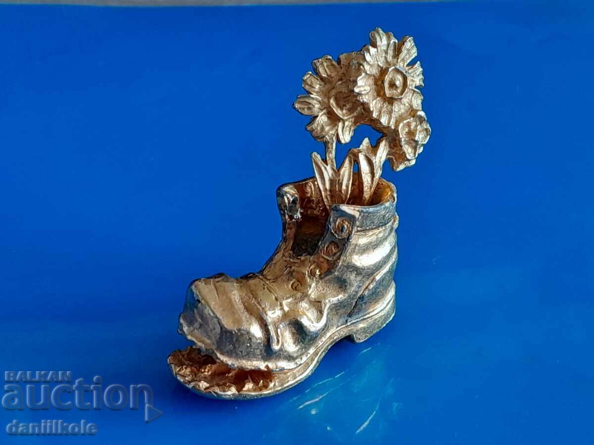 *$*Y*$* SMALL PLASTIC TORN SHOE WITH FLOWERS BRONZE *$*Y*$* - 6