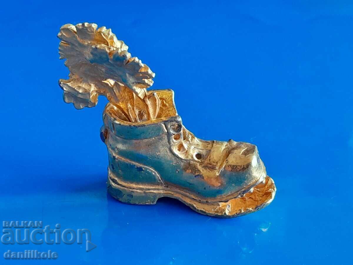 *$*Y*$* SMALL PLASTIC TORN SHOE WITH FLOWERS BRONZE *$*Y*$* - 7