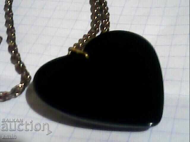 Licitație Frumos colier cu piatră mare naturală