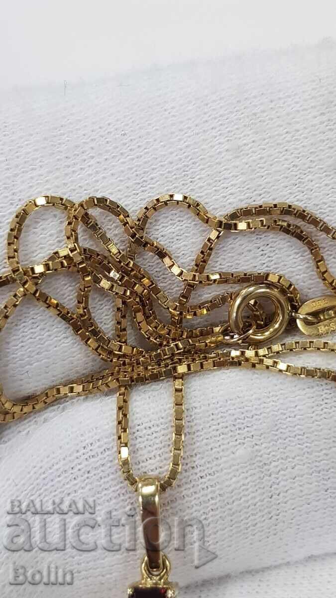 Παράδοση Όμορφος χρυσός σταυρός με γρανάτη 8 καρατίων 333 προέλευσης Ευρώπης