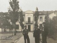 Основно Училище “Васил Левски” Ловеч 1938 година и Директора