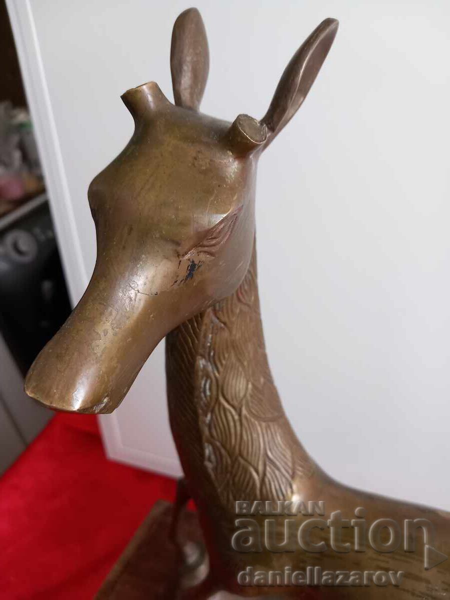 Delivery of Doe, Hind, Huge Bronze Statue, Figure, Figurine Delivery of Doe, Hind, Huge Bronze Statue, Figure, Figurine