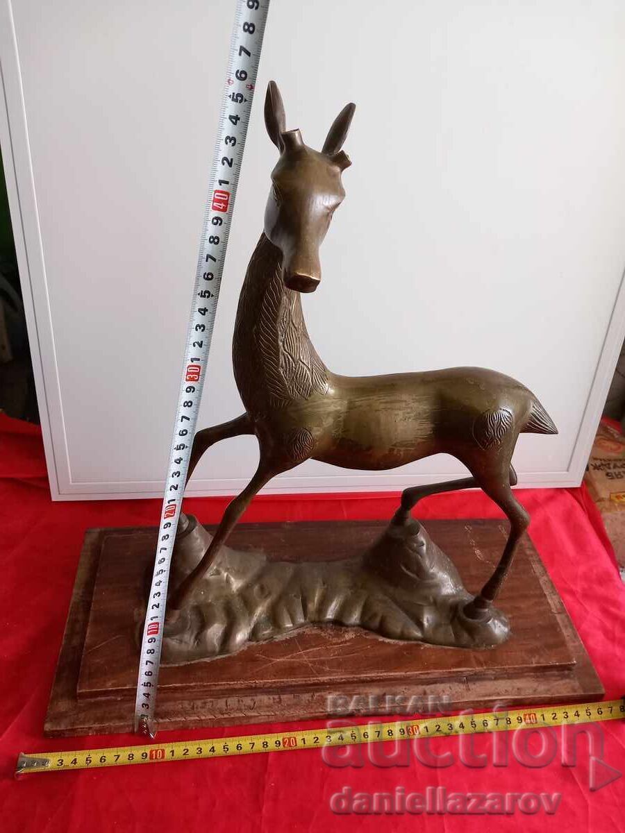 Doe, Hind, Huge Bronze Statue, Figure, Figurine - 7 Doe, Hind, Huge Bronze Statue, Figure, Figurine - 7